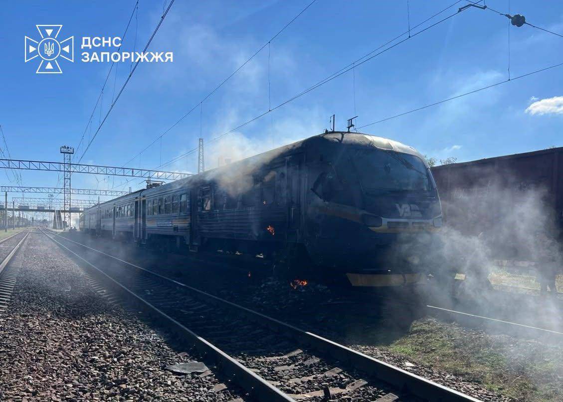 Росіяни атакували ще два пасажирські поїзди у Запоріжжі та на Сумщині
