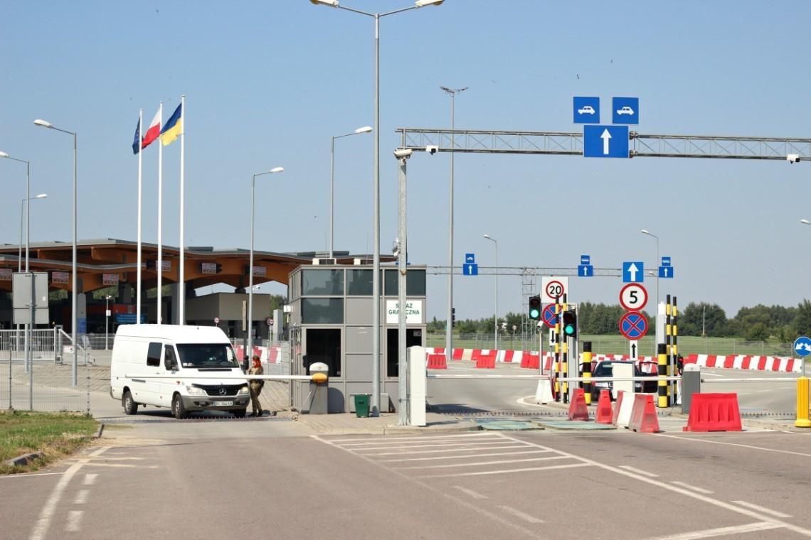 Польща хоче пришвидшити рух на кордоні з Україною через загрозу російських атак