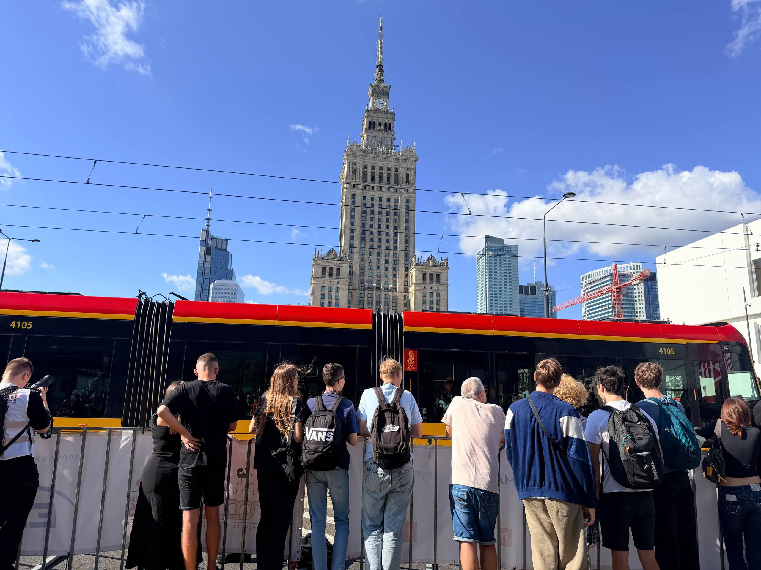 Водій «Київпастрансу» став найкращим серед чоловіків на чемпіонаті Європи з водіння трамваїв
