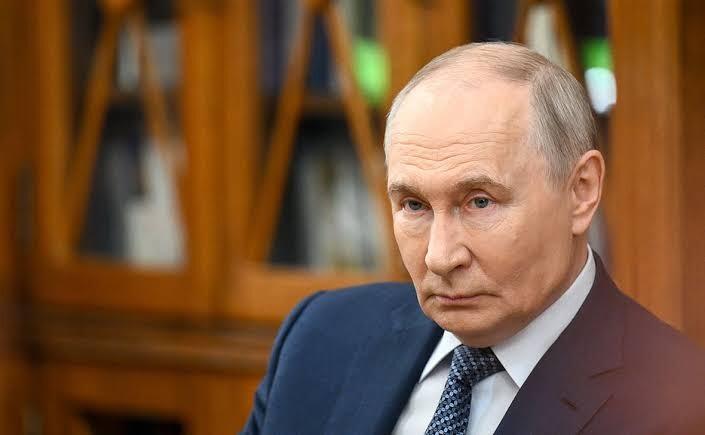 Путін заявив, що домовлятися про завершення війни мають Україна та РФ