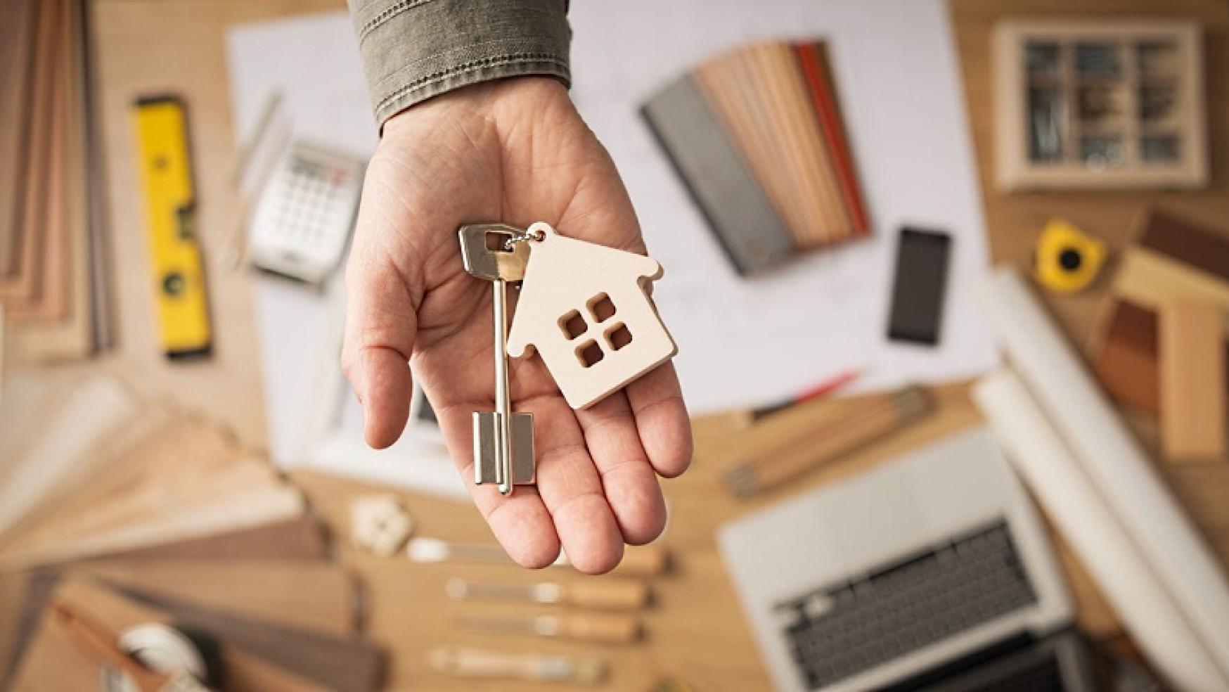 Продаж квартири в Україні, коли власник за кордоном – що радять юристи