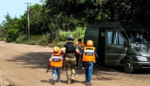 На Донеччині розширили примусову евакуацію родин із дітьми