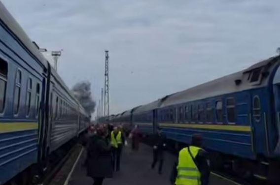 В атакованому «шахедом» потягу біля кордону з Польщею були Джонсон, західні урядовці, співачка Полякова (відео)