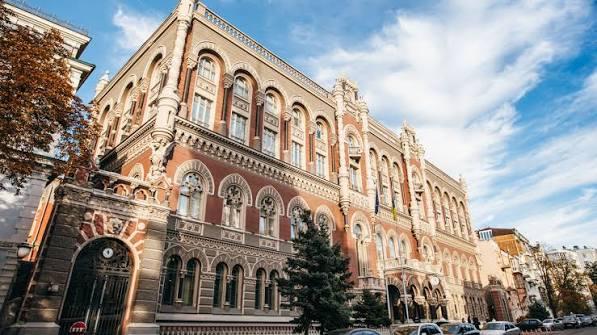 НБУ пом’якшує валютні правила: які зміни вплинуть на банки, бізнес і громадян