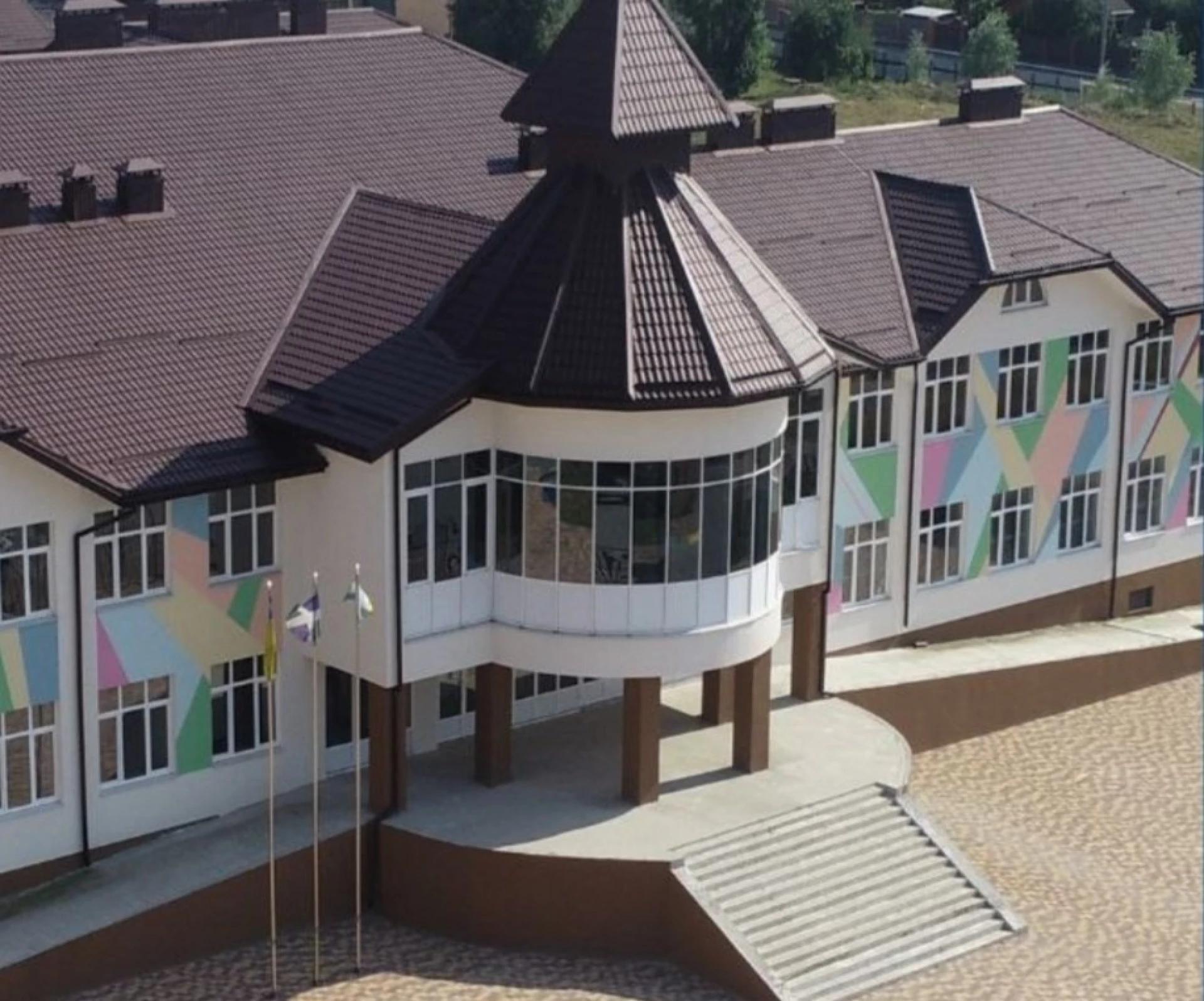 На будівництві школи в Чабанах виявили понад 8,2 млн грн безпідставних виплат