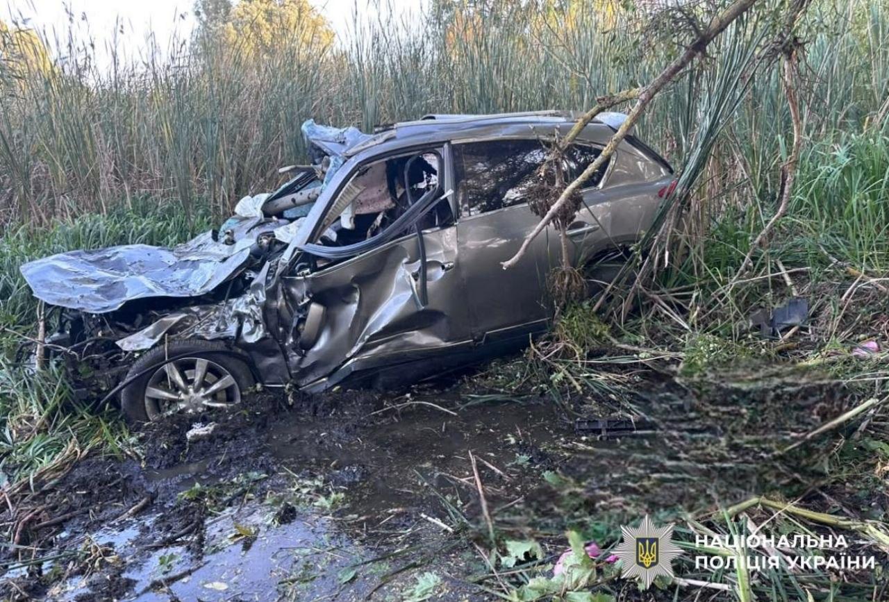 21-річний водій Іnfiniti загинув у ДТП на Київщині, його пасажир – у лікарні