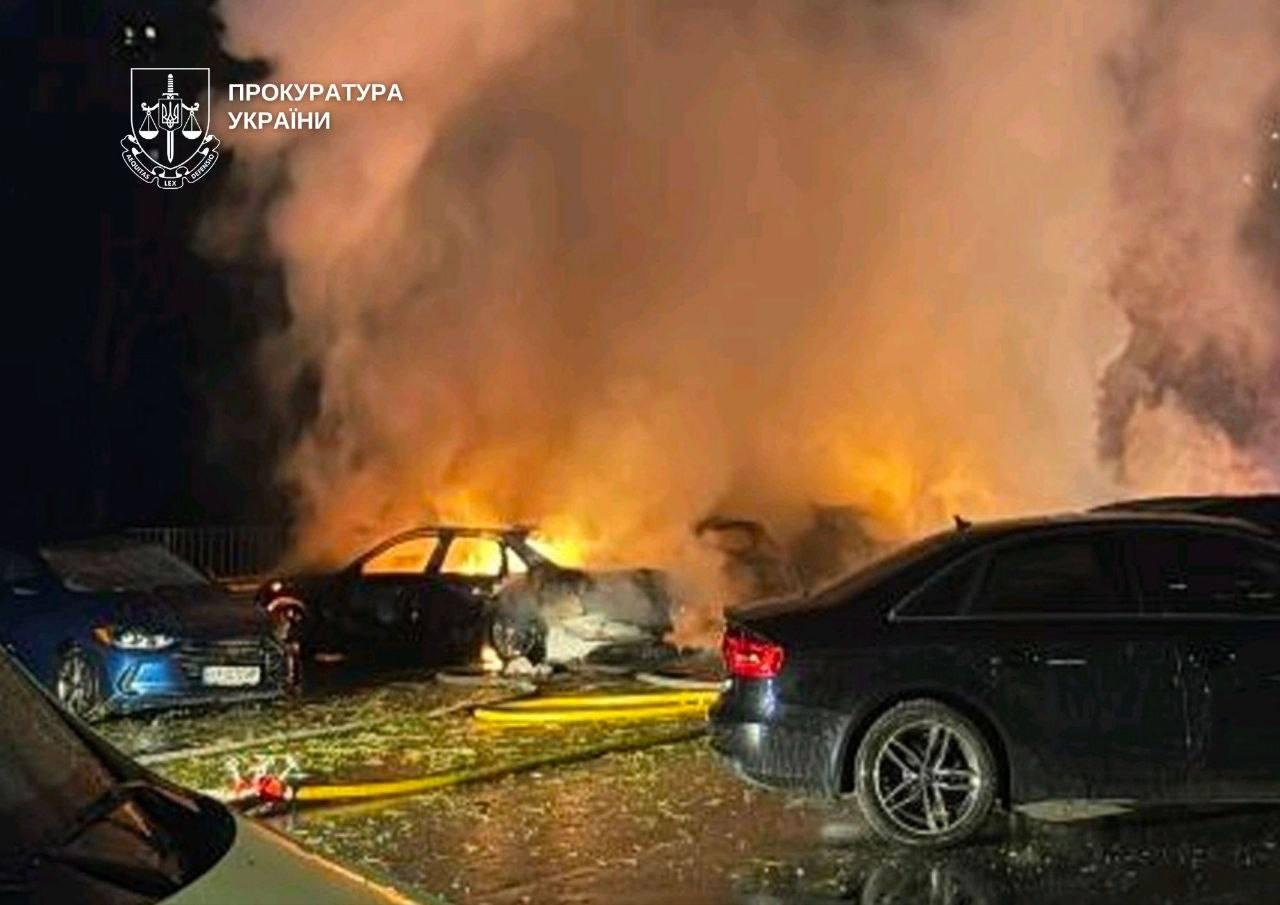 У столиці – двоє загиблих внаслідок удару дрона на Дарниці (фото, відео)