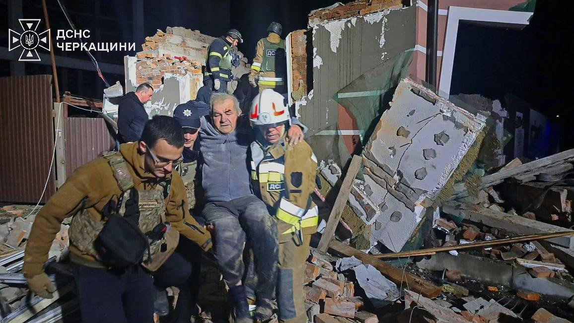 Росіяни атакували Умань: є чисельні руйнування та постраждалі