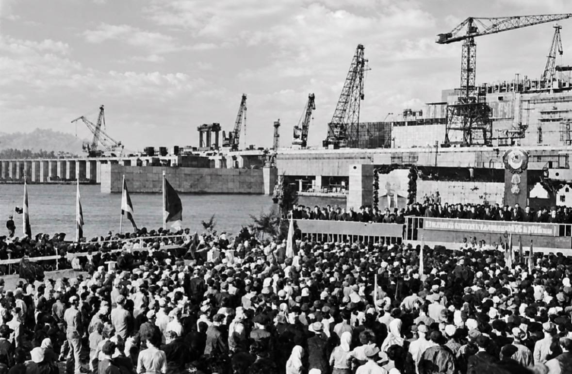 Сьогодні – 71 рік від пуску першого гідроагрегату Каховської ГЕС