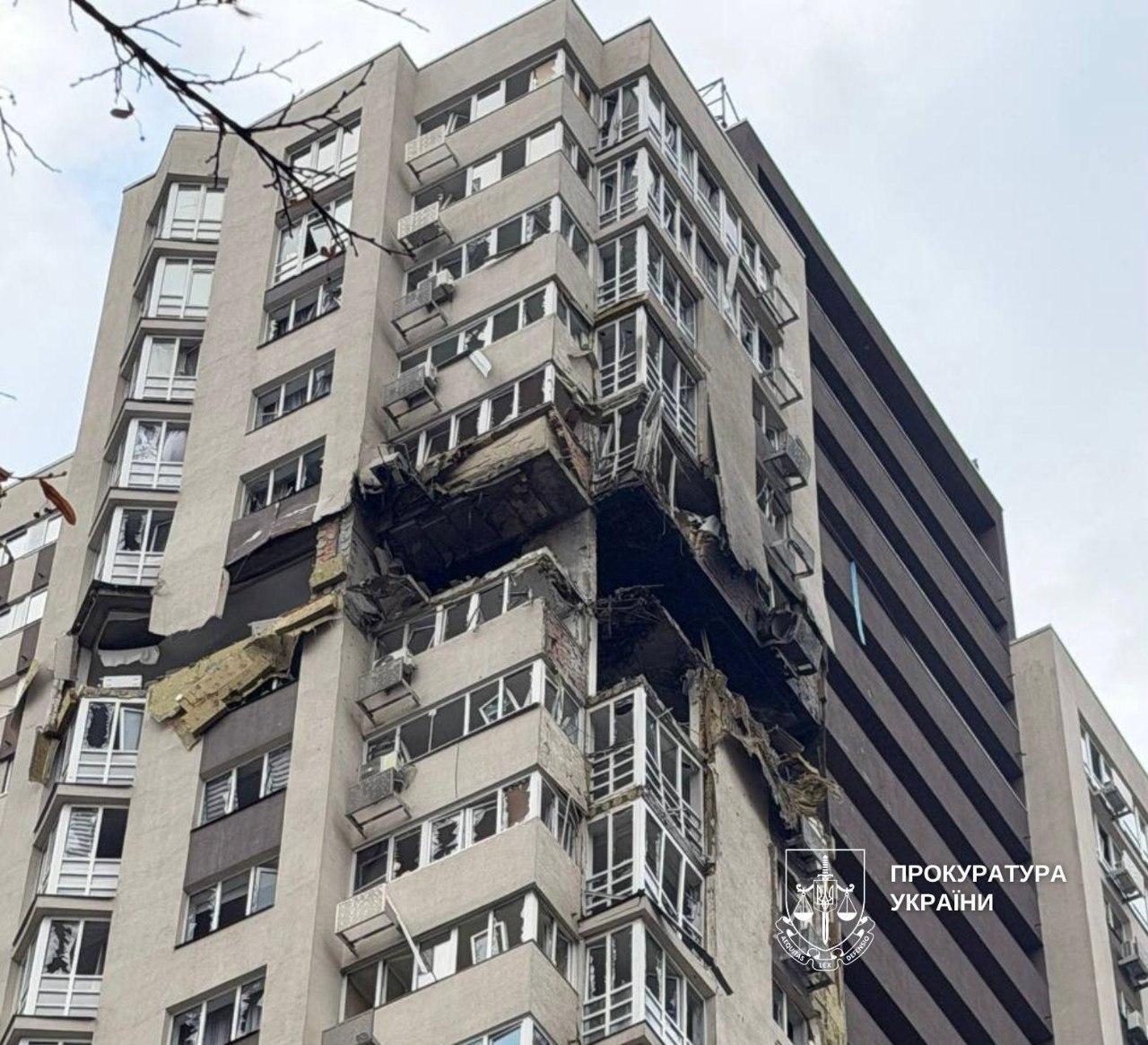 На Святошині для постраждалих внаслідок атаки працює штаб допомоги