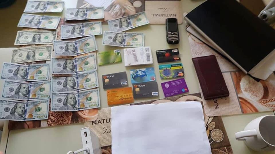 Киевтранспарксервис, взятка