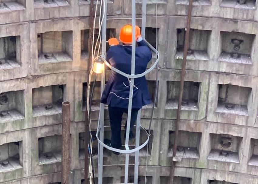 Кличко в шахте метро