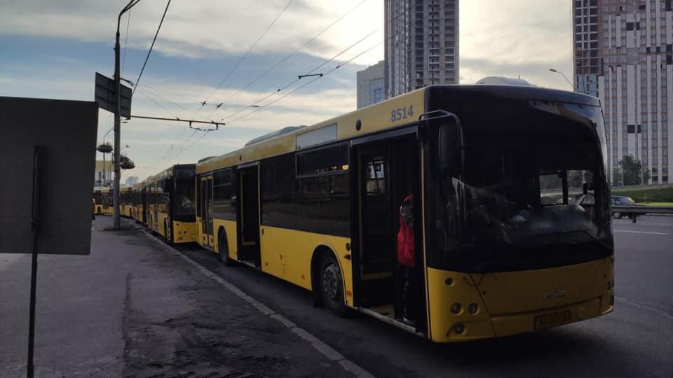 Поминальные дни автобус транспорт