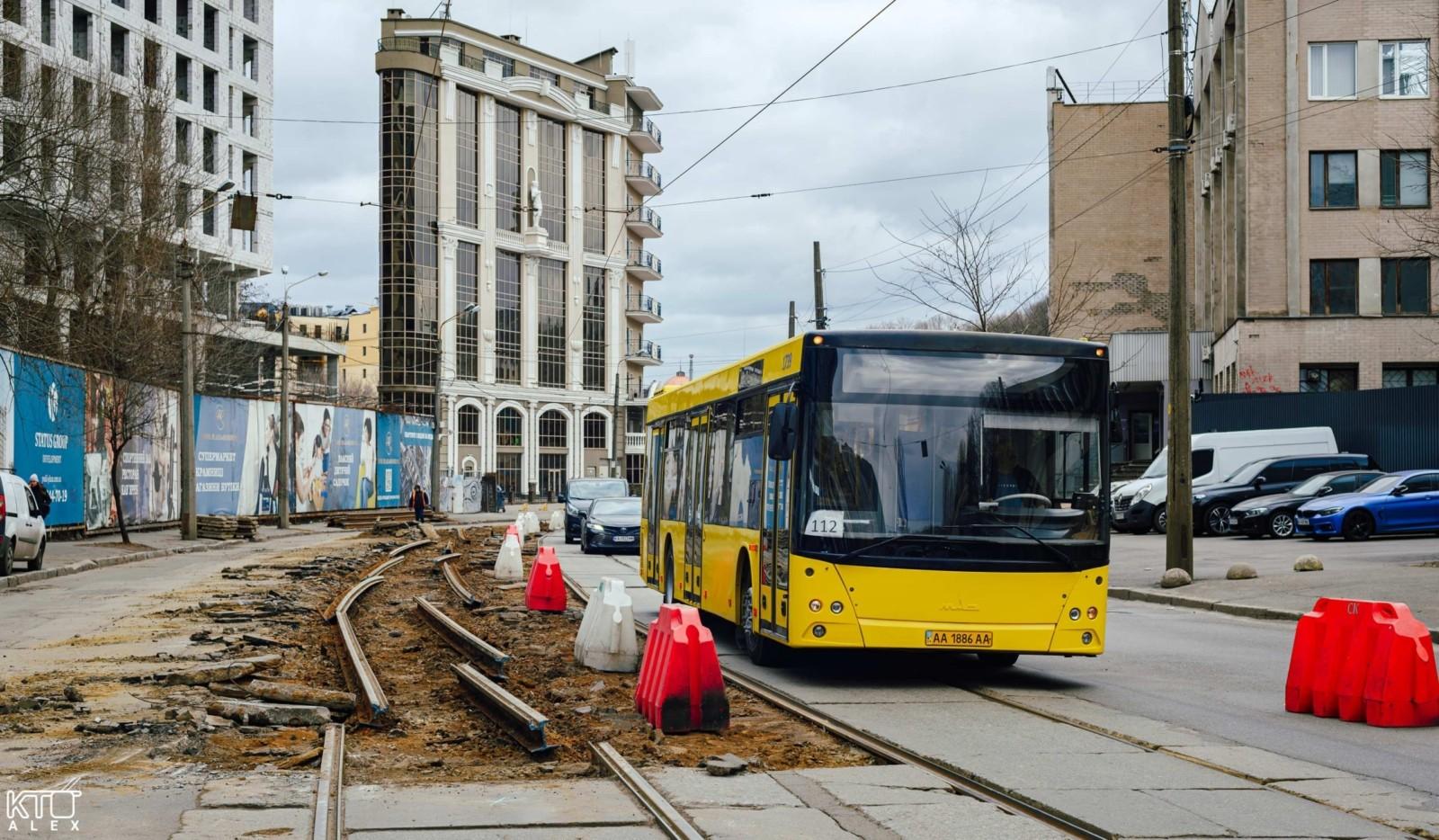 Ремонт трамвайних колій на Глибочицькій автобус 112