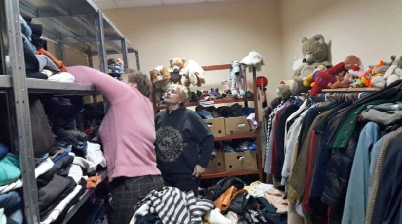 В Днепровском районе можно сдать вещи в банк одежды для нуждающихся