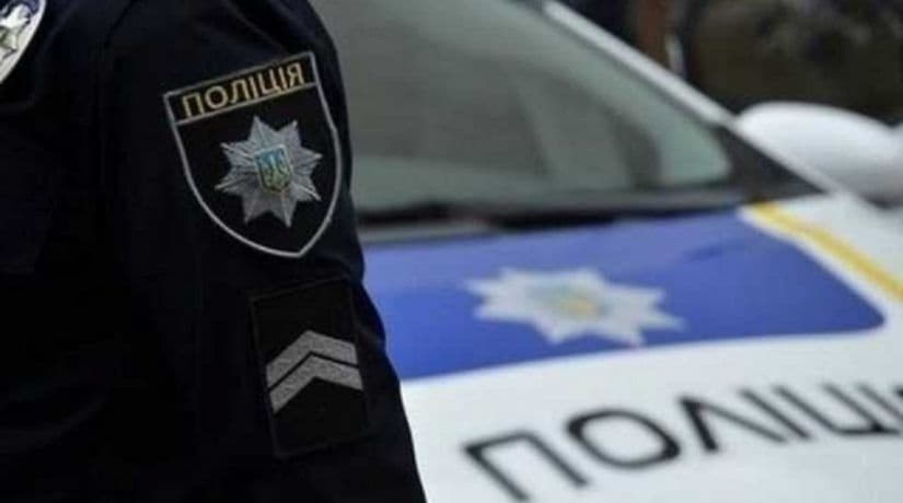 В Киеве задержали мужчину, который ранил полицейского ножом