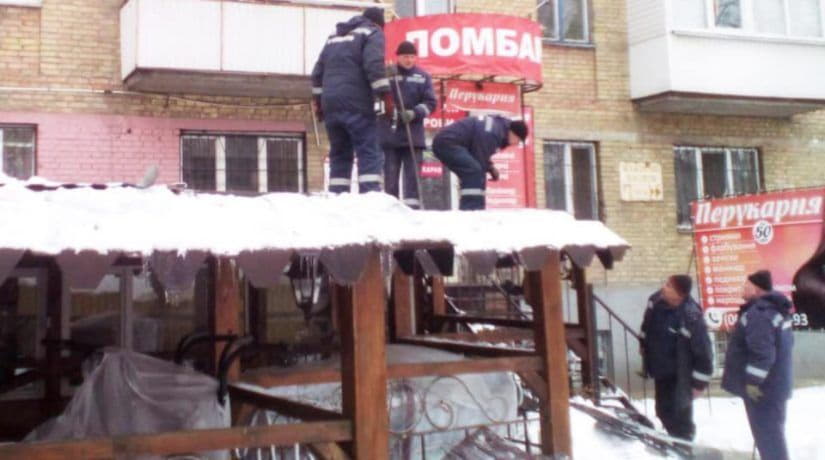 За неделю в Киеве демонтировали 10 незаконных временных сооружений