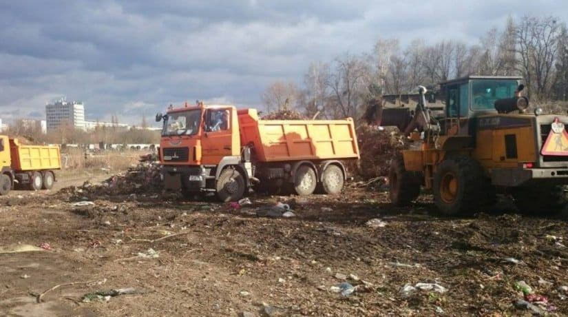 В Киеве повысили тариф на вывоз мусора