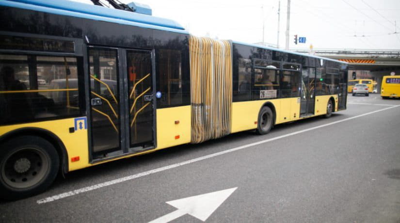 В столиці відновили низку трамвайних та тролейбусних маршрутів