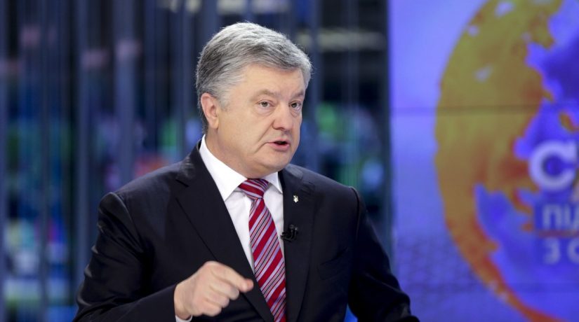 Порошенко пригласил Зеленского и зрителей на дебаты 14 апреля