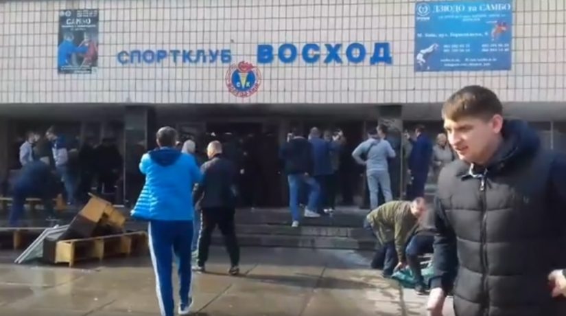 На улице Бориспольской разгромили спорткомплекс «Восход»