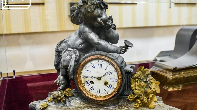 В Киеве показывают коллекцию старинных часов