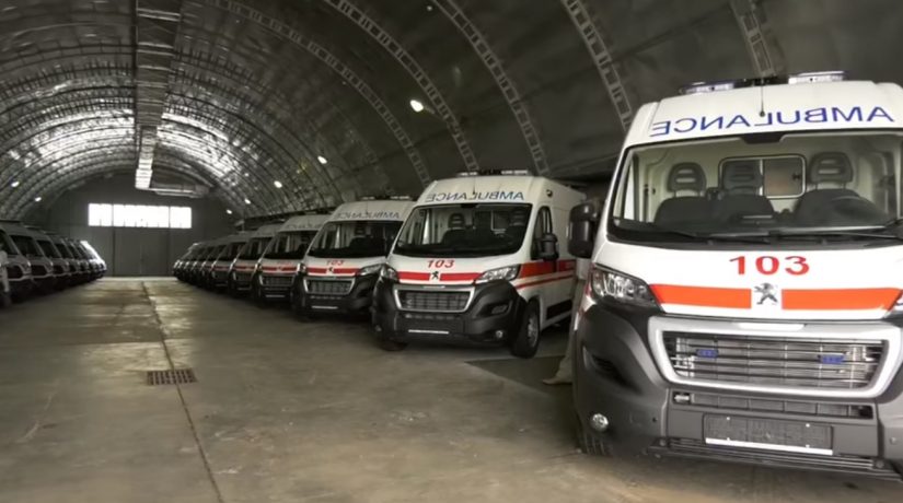 Киев закупил 25 автомобилей скорой помощи на базе Ford и Peugeot