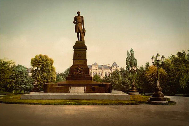 Памятник Николаю I, 1880-е. Фото: starkiev.com