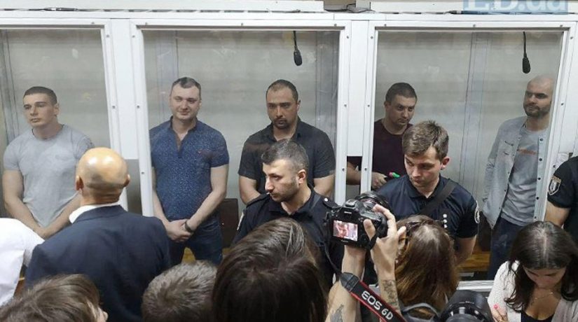 Обвиняемого в расстреле участников Евромайдана отпустили под домашний арест