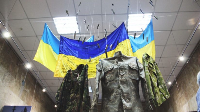 Открылась выставка артефактов к 5-летию освобождения городов на востоке Украины