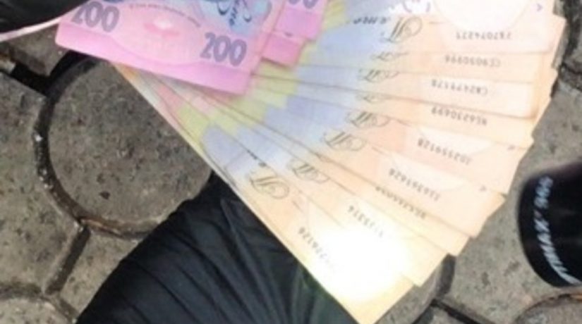 Руководителя столичного отделения полиции разоблачили на вымогательстве денег