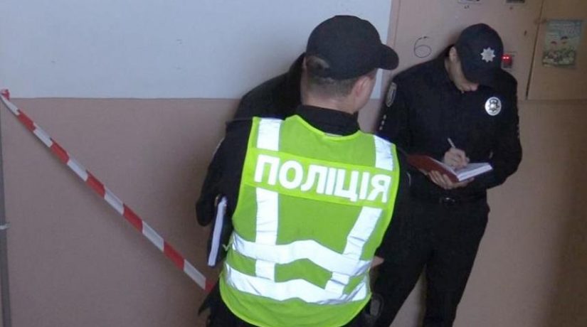 Полиция разыскивает подозреваемого в убийстве жительницы Святошинского района