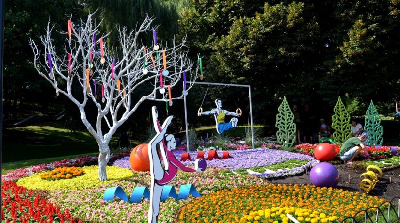 Украинским спортсменам посвятили новую выставку цветов на Певческом поле