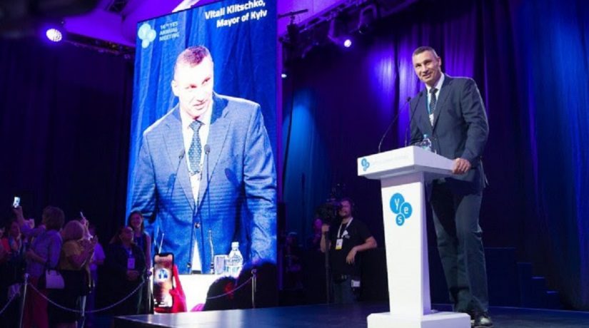 Виталий Кличко на открытии форума YES рассказал, что его делает счастливым