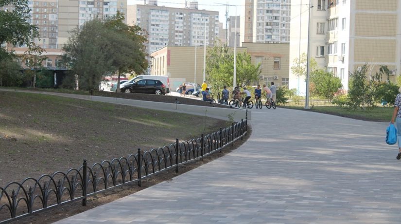 Завершается первая очередь реконструкции Выгуровского бульвара