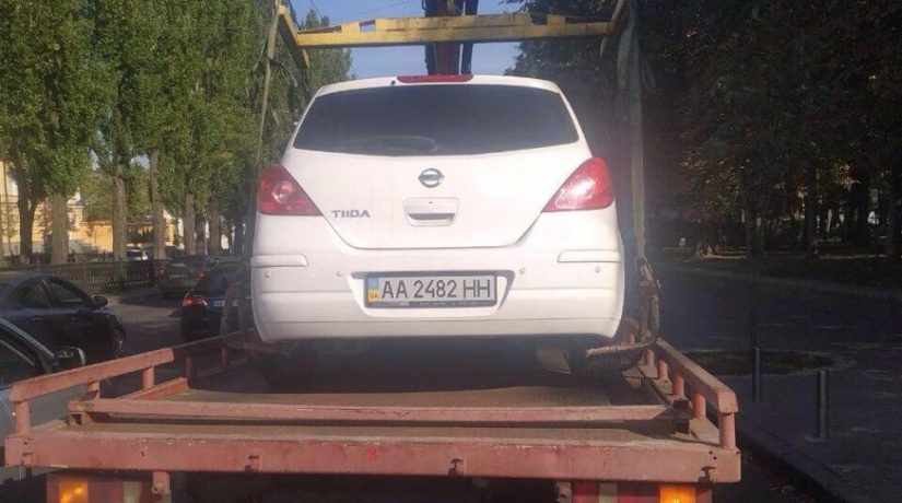 В Киеве за неделю эвакуировали на штрафплощадку 45 автомобилей
