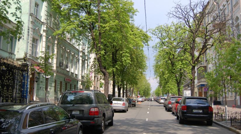 На улице Пушкинской обустроят наземный пешеходный переход и велодорожку