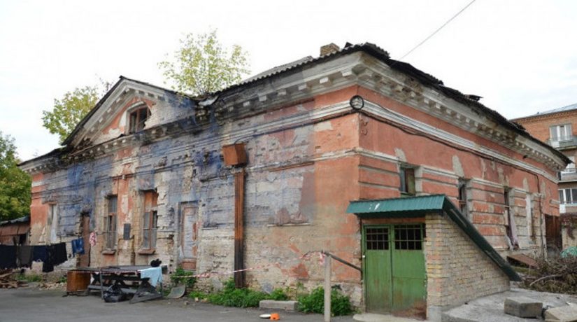 В Киеве началась реставрация дома Артынова