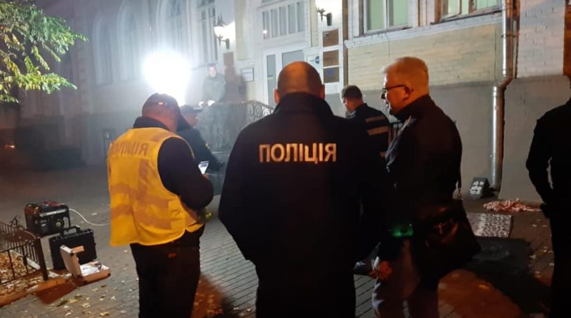 В центре Киева от взрыва гранаты погибли два человека, один из них ветеран АТО