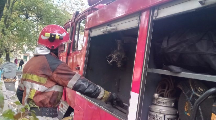 При пожаре на Лесном проспекте спасен пожилой мужчина