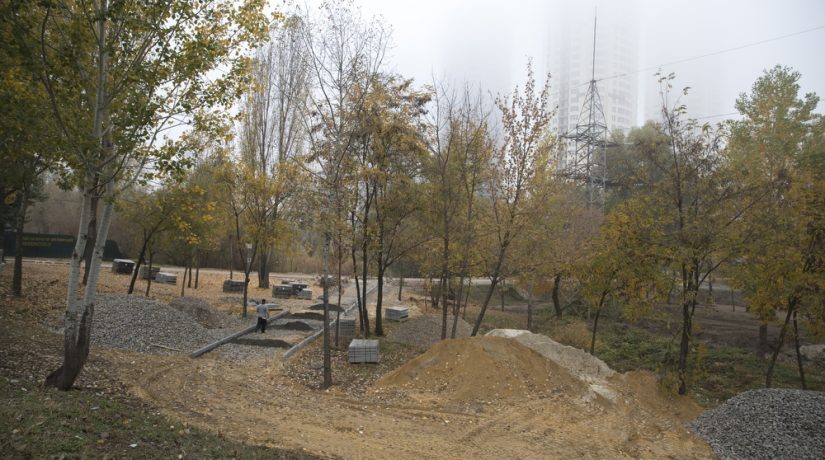 Вторую очередь капремонта парка «Троещина» завершат до 10 декабря