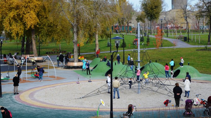 В Киеве в этом году провели капитальный ремонт 7 парков и 24 скверов
