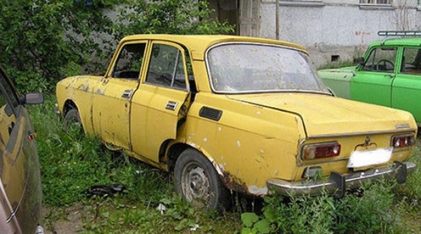 В Киеве планируют урегулировать ситуацию с брошенными автомобилями
