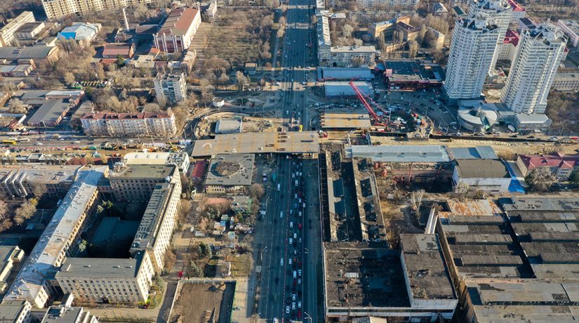 В Киеве планируют выкупить имущество завода вблизи Шулявского путепровода