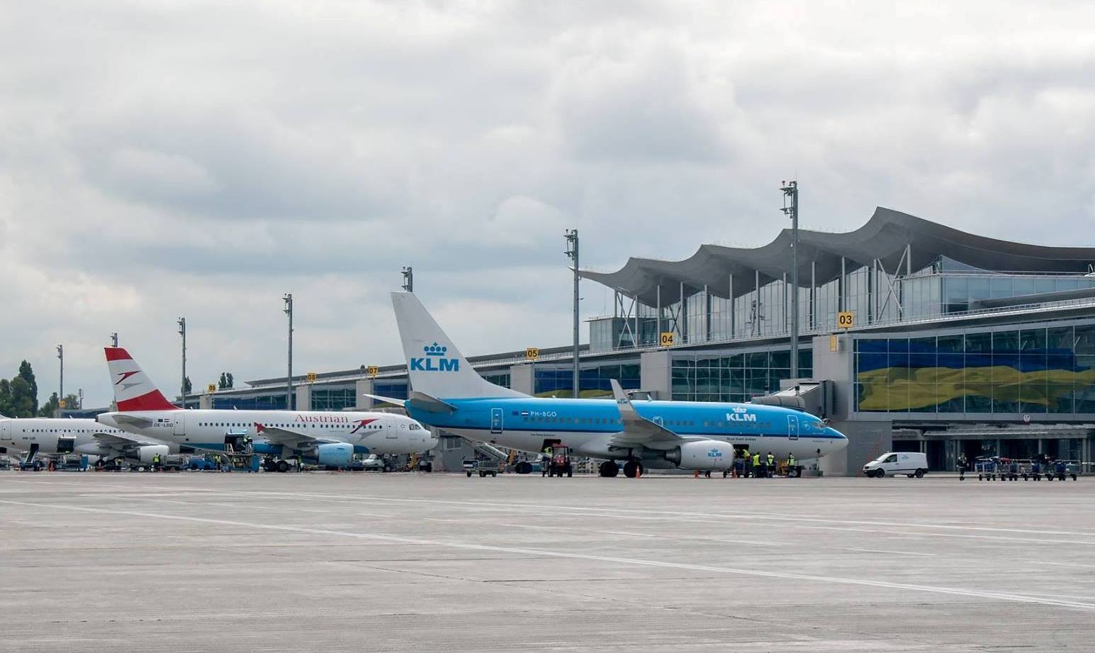 Борисполь. Борисполь грузовой терминал. Borispol Airport code. Аэропорт Борисполь после начала сво фото.