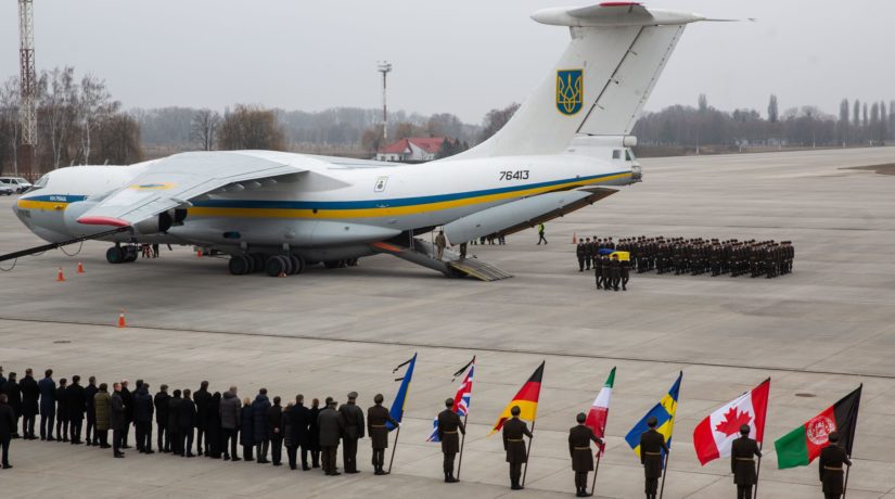 Тела погибших пассажиров и экипажа самолета МАУ доставили в Украину