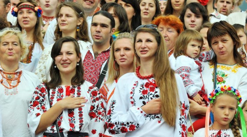 Сколько украинцев считают, что русский язык должен стать вторым государственным – опрос