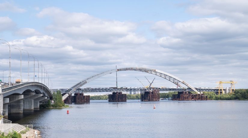 Киевляне предлагают переименовать Подольско-Воскресенский мост
