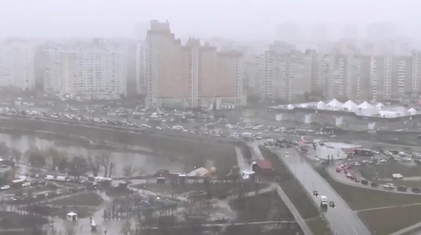 Погода диктует свои условия. Киев остановился в заторах