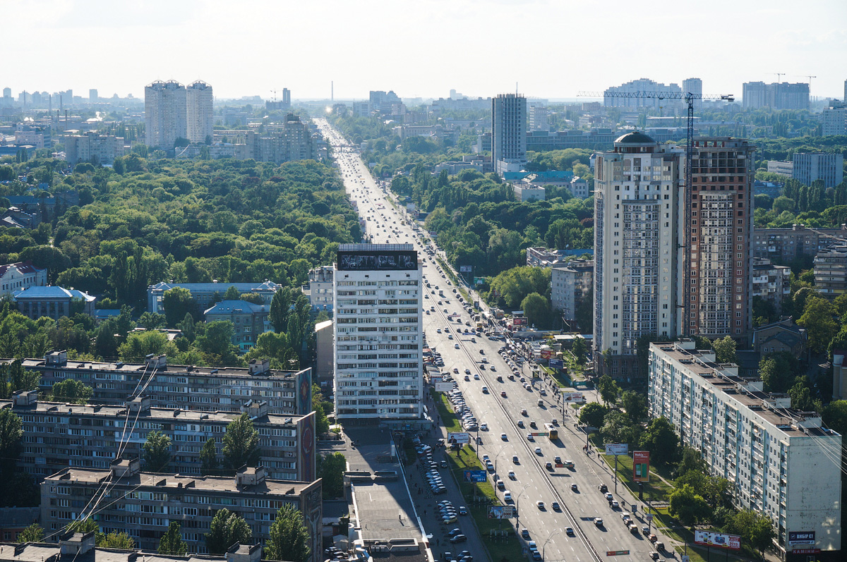 Киев рядом. Киев проспект Победы. Киев проспект Победы в Киеве. Башни проспект Победы Киев. Киев проспект мира.